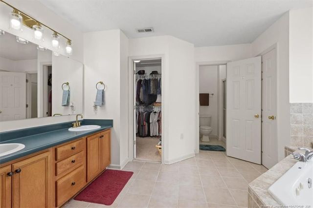 6904 County Place Drive, Hope Mills, NC 28348