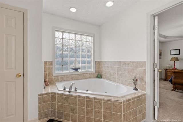 6904 County Place Drive, Hope Mills, NC 28348
