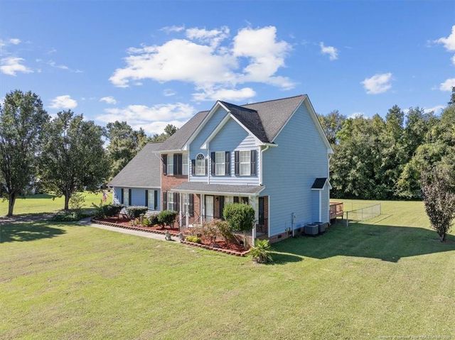 6904 County Place Drive, Hope Mills, NC 28348