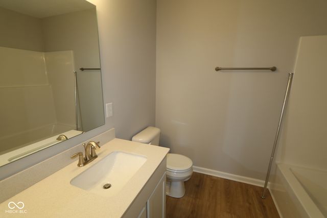 5220 Rolling Meadow Boulevard, Indianapolis, IN 46237