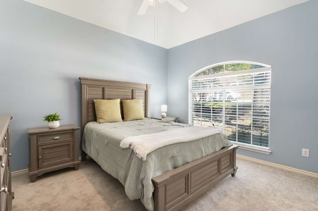 2401 Manchester Drive, Carrollton, TX 75006