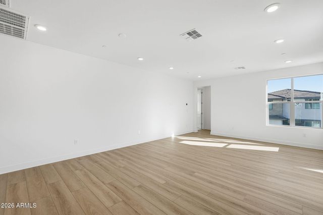 2121 W Sonoran Desert Drive 78, Phoenix, AZ 85085