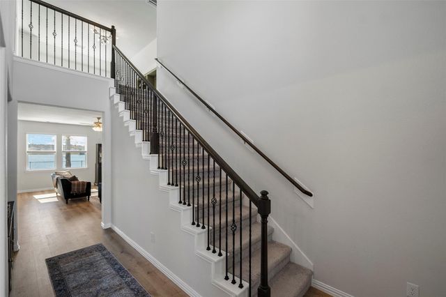 427 Shoreview Drive, Conroe, TX 77303