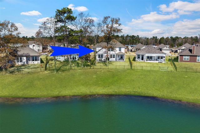 427 Shoreview Drive, Conroe, TX 77303