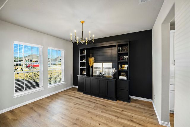 427 Shoreview Drive, Conroe, TX 77303