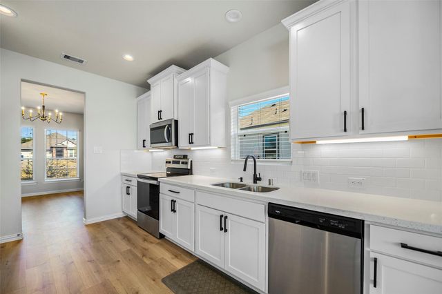 427 Shoreview Drive, Conroe, TX 77303