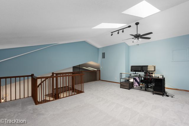 1014 Braemoor Drive B, Downers Grove, IL 60515