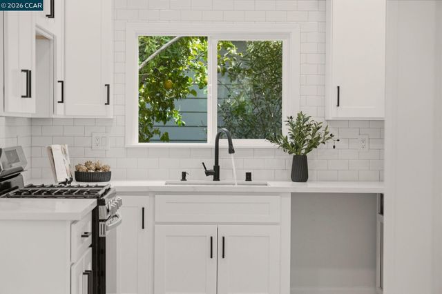 3214 California St, Berkeley, CA 94703