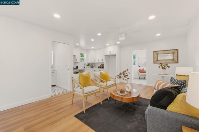 3214 California St, Berkeley, CA 94703