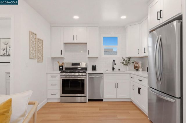 3214 California St, Berkeley, CA 94703