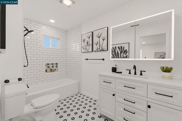 3214 California St, Berkeley, CA 94703