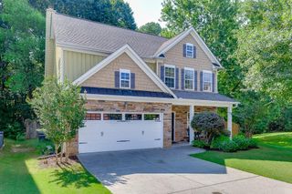 821 Sapphire Lane, Sugar Hill, GA 30518