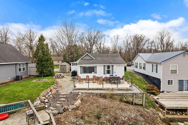 6113 N 300 E, Monon, IN 47959