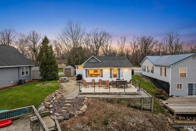 6113 N 300 E, Monon, IN 47959