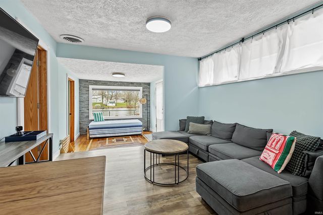 6113 N 300 E, Monon, IN 47959