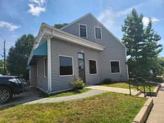 336 Grattan St, Chicopee, MA 01020