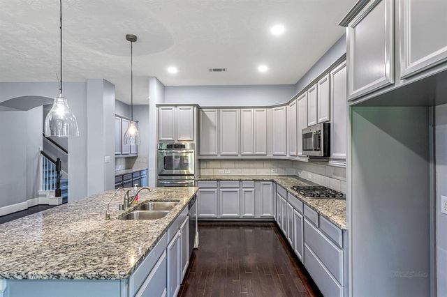12510 Cove Landing Drive, Cypress, TX 77433
