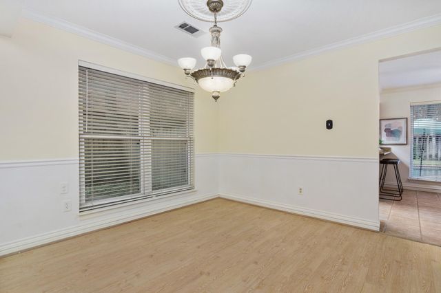 15 Dusky Meadow Place, The Woodlands, TX 77381