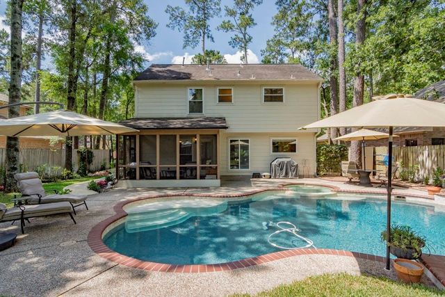 15 Dusky Meadow Place, The Woodlands, TX 77381