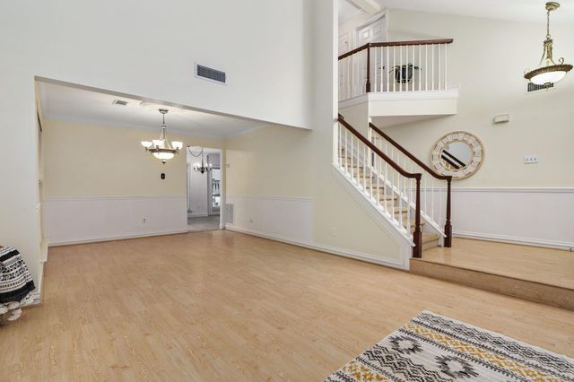 15 Dusky Meadow Place, The Woodlands, TX 77381