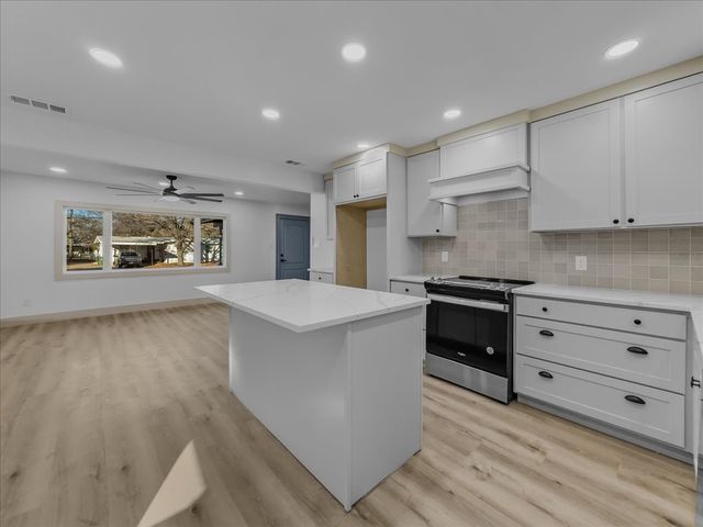 1404 Marshalldale Drive, Arlington, TX 76013