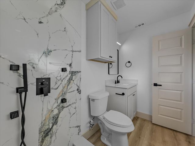 1404 Marshalldale Drive, Arlington, TX 76013