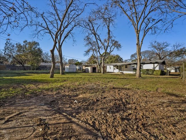 1404 Marshalldale Drive, Arlington, TX 76013