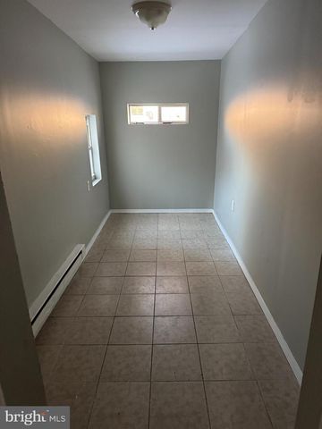 237 MAPLE ST, Reading, PA 19602