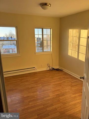 237 MAPLE ST, Reading, PA 19602