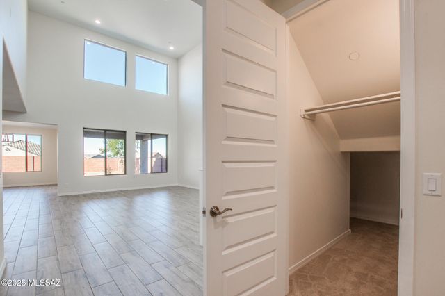 13465 E Joseph Mills Lane, Tucson, AZ 85747