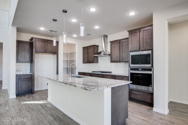 13465 E Joseph Mills Lane, Tucson, AZ 85747