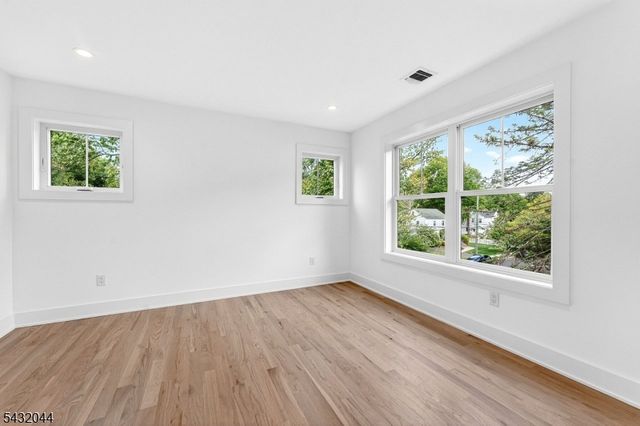 301 Edgar Ave, Cranford Twp., NJ 07016