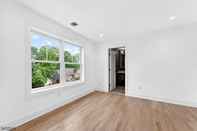 301 Edgar Ave, Cranford Twp., NJ 07016