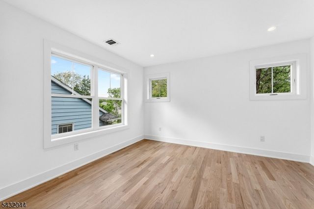 301 Edgar Ave, Cranford Twp., NJ 07016