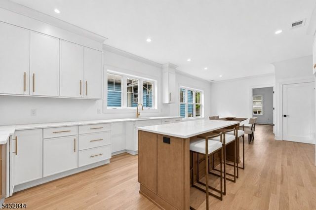 301 Edgar Ave, Cranford Twp., NJ 07016