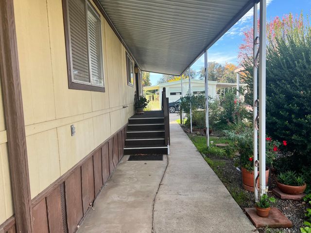 3008 Hazel Drive, Anderson, CA 96007