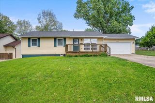94 DOWNING Drive, Chatham, IL 62629