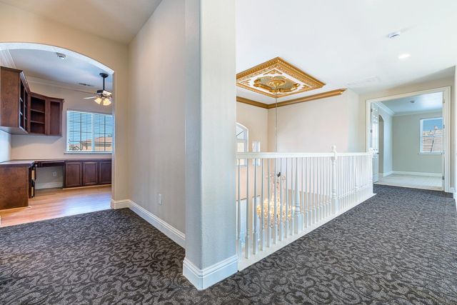 8420 N Ann Avenue, Fresno, CA 93720