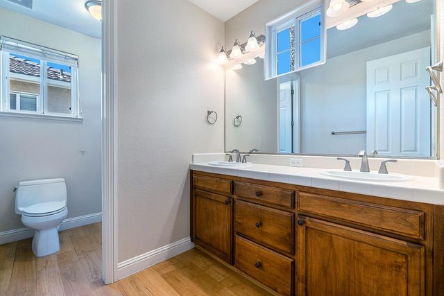 8420 N Ann Avenue, Fresno, CA 93720