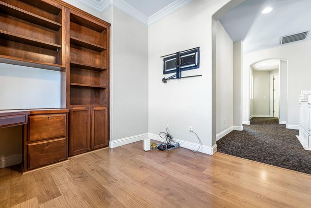 8420 N Ann Avenue, Fresno, CA 93720