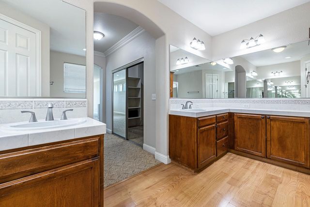 8420 N Ann Avenue, Fresno, CA 93720