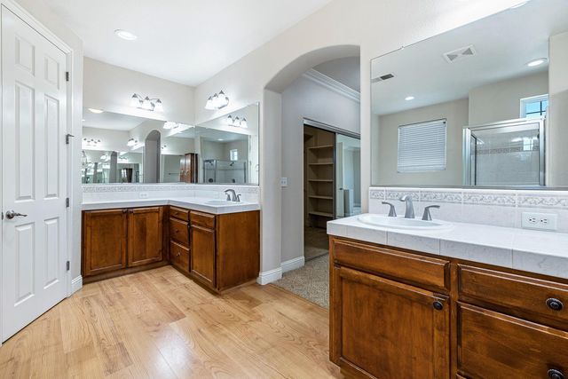 8420 N Ann Avenue, Fresno, CA 93720