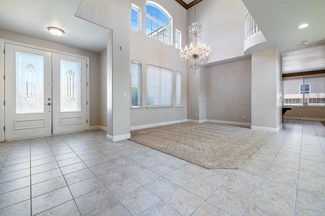 8420 N Ann Avenue, Fresno, CA 93720