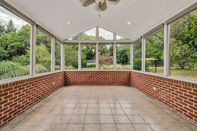 920 Tremont RD, Salem, VA 24153