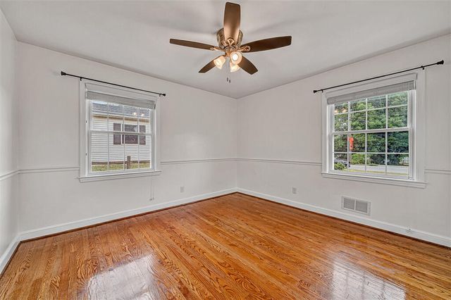 920 Tremont RD, Salem, VA 24153