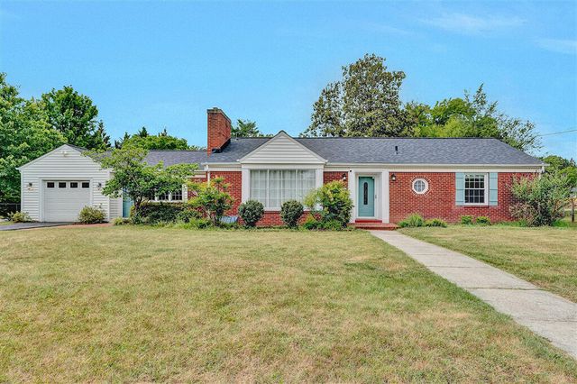 920 Tremont RD, Salem, VA 24153