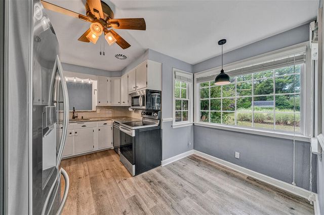 920 Tremont RD, Salem, VA 24153