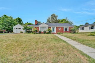 920 Tremont RD, Salem, VA 24153