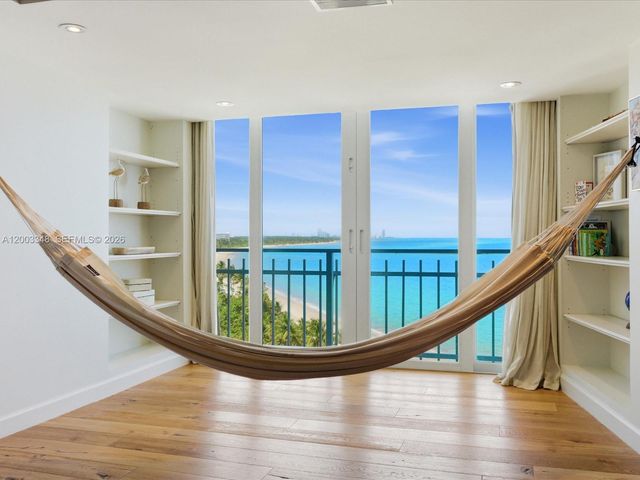 600 Grapetree Drive 10BN, Key Biscayne, FL 33149