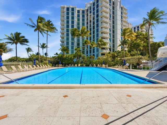 600 Grapetree Drive 10BN, Key Biscayne, FL 33149